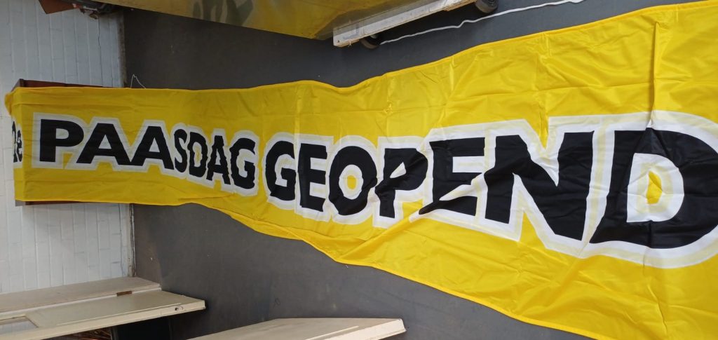 Vlag - 2de Paasdag geopend