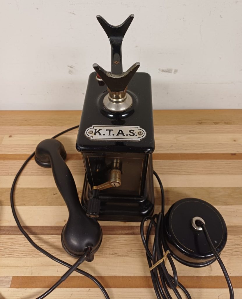Antieke K.T.A.S. telefoon - decoratief