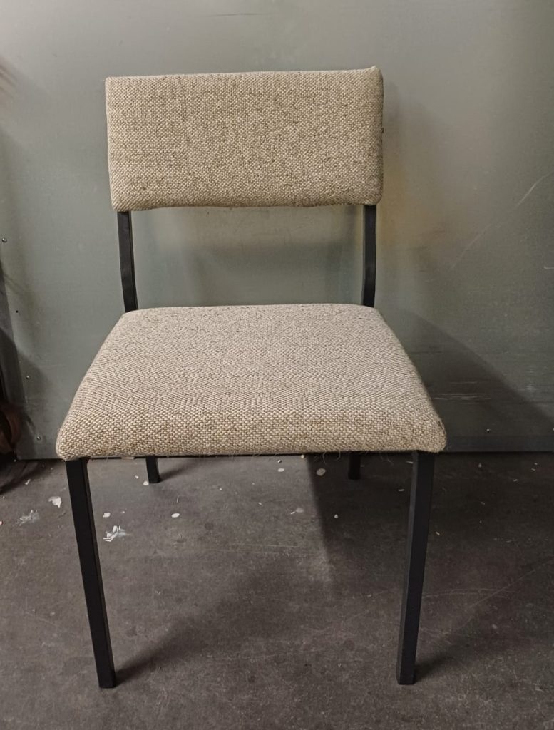Vintage stoel - Pastoe stijl