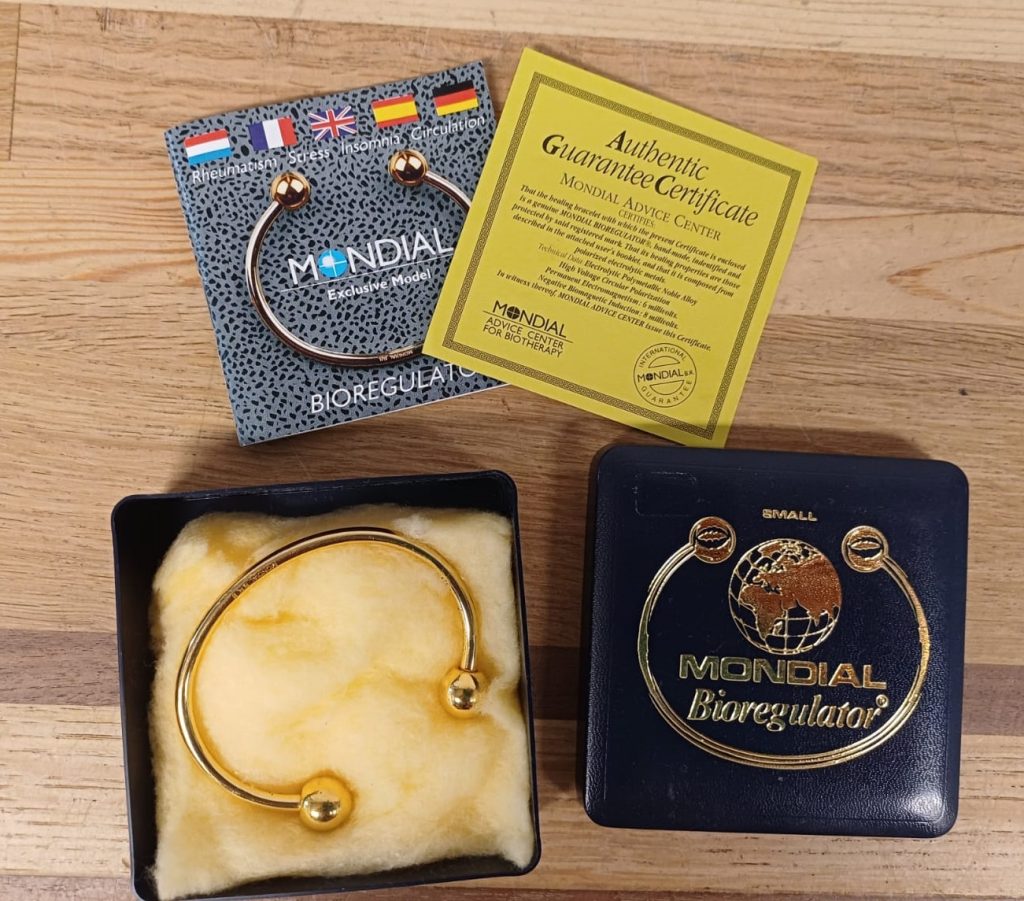Mondial Bioregulator armband - goudkleurig