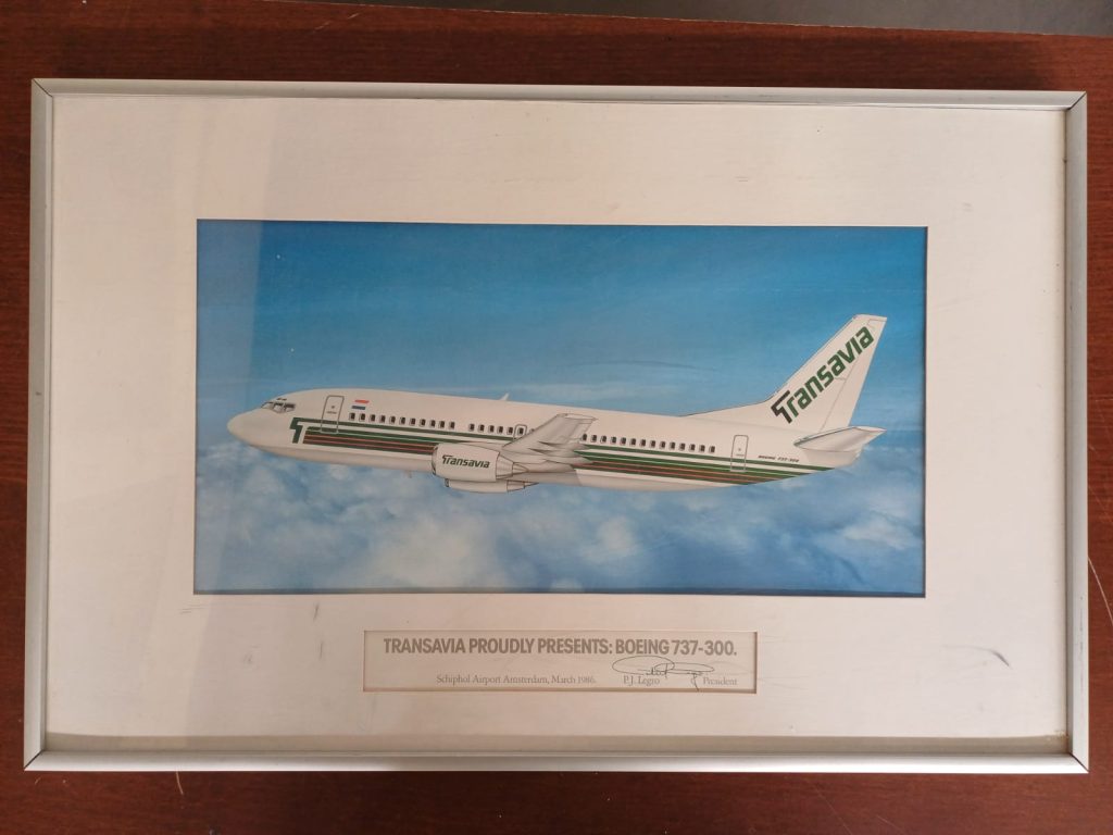 Transavia Proudly presents: Boeing 737-300