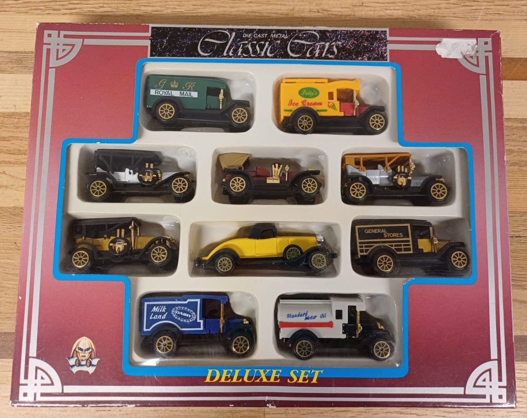 Classic Cars - Deluxe set - voorzien van 10 autootjes