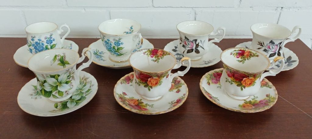 Royal Albert servies - 7 kop en schotels