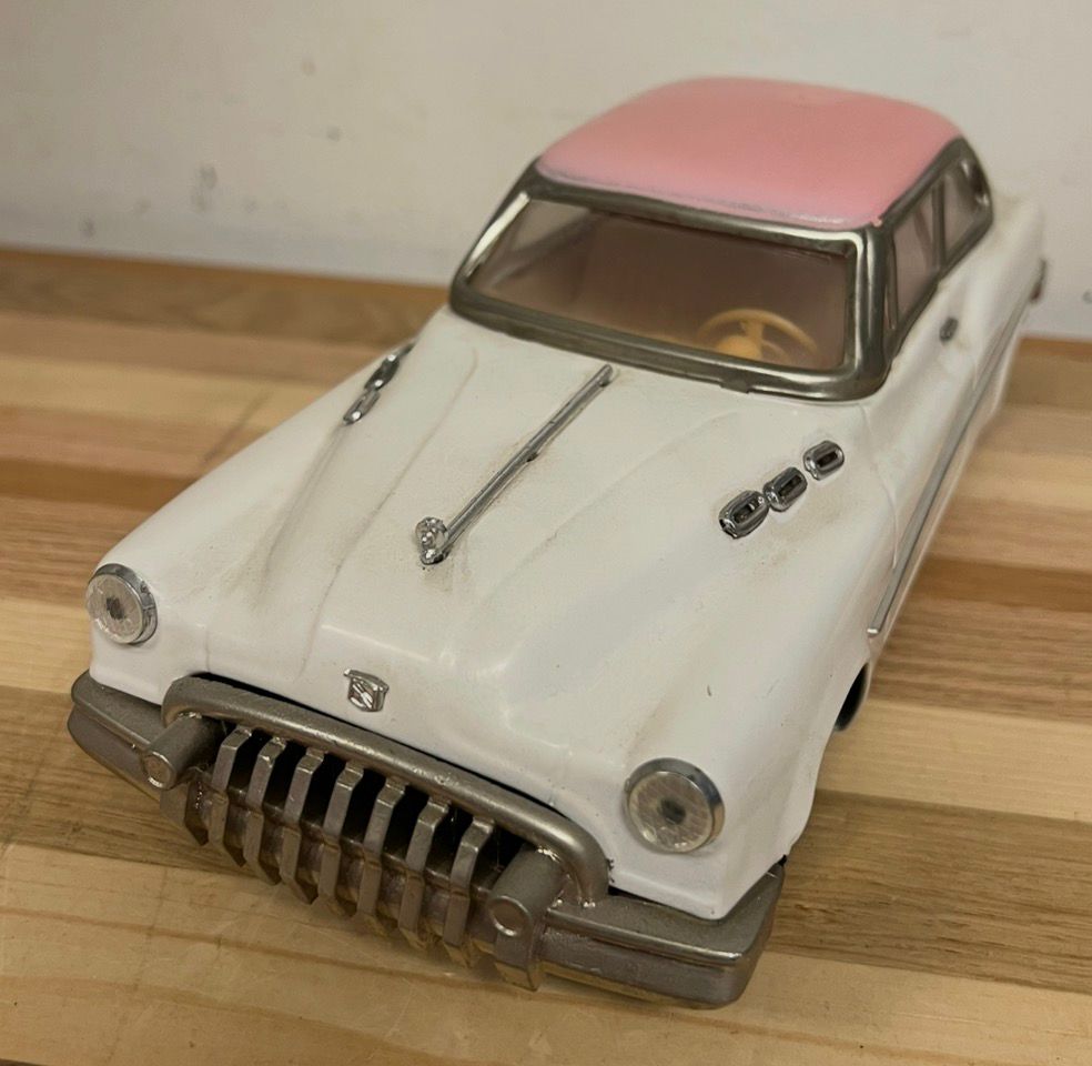Buick vintage blikken auto 1:18 wit