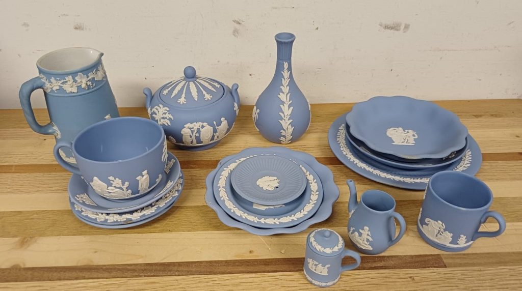 Wedgwood Jasperware servies - 14 delig