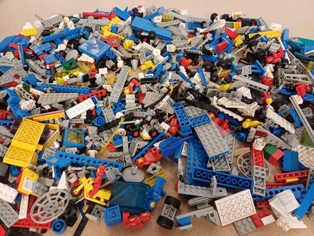 Vintage Lego & platen in Coca Cola blikken ton - 3 kilo