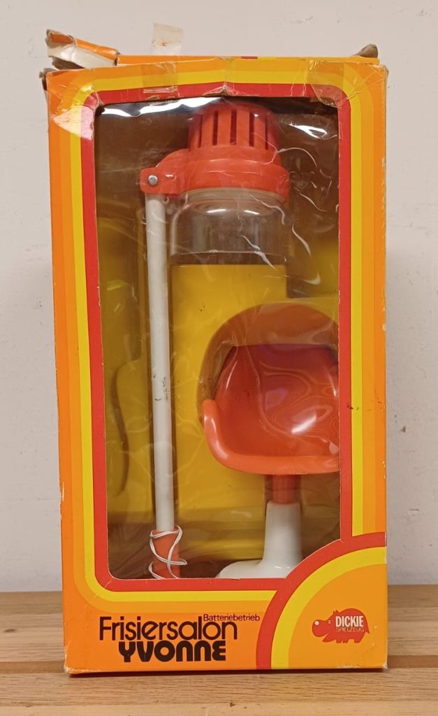 Vintage Dickie Frisiersalon Yvonne 7735 - kapsalon / droogkap