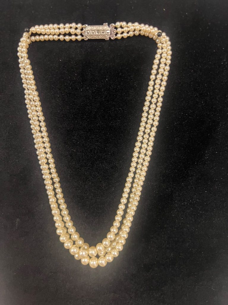 Parelketting 3 Rijen met Echt Zilver Slotje